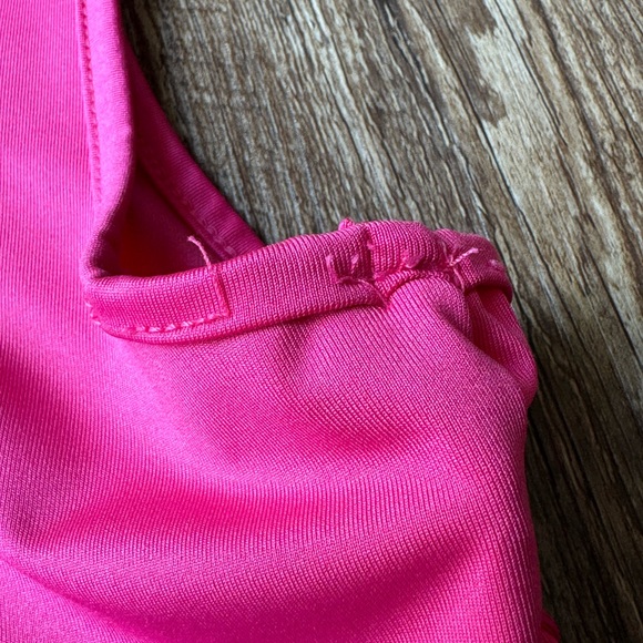 𝐒𝐚𝐢𝐧𝐭𝐬 𝟐𝟏 𝐏𝐢𝐧𝐤 𝐂𝐨𝐫𝐬𝐞𝐭 𝐓𝐨𝐩 - Picture 4 of 5